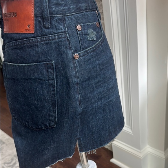 One Teaspoon 2020 Mini Dark Denim Skirt - Size 26 - NWT - Picture 4 of 6